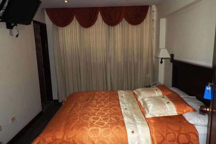 Room 16 of 22