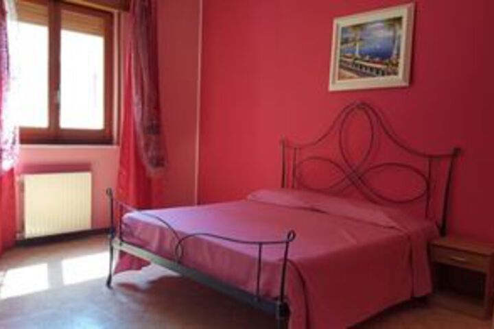 Room 7 of 11