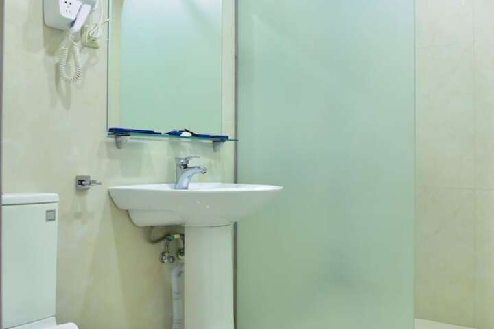 Room 14 of 22
