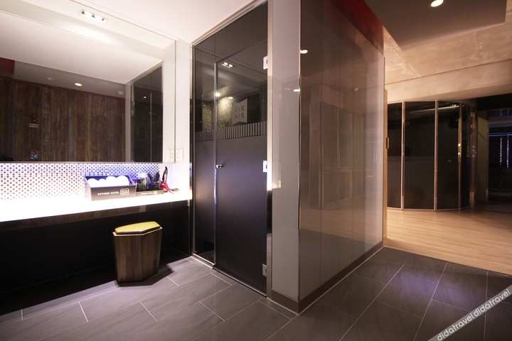 Suite 95 of 170