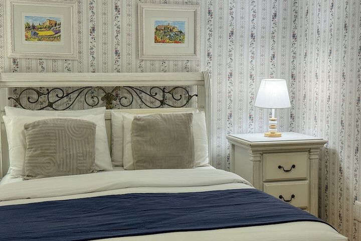 Room 48 of 97