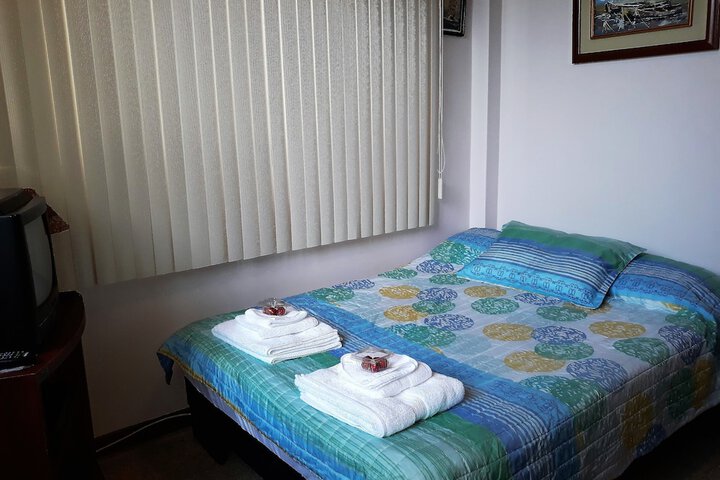Room 27 of 34