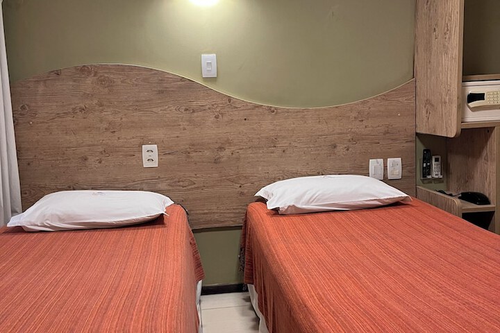 Room 55 of 80
