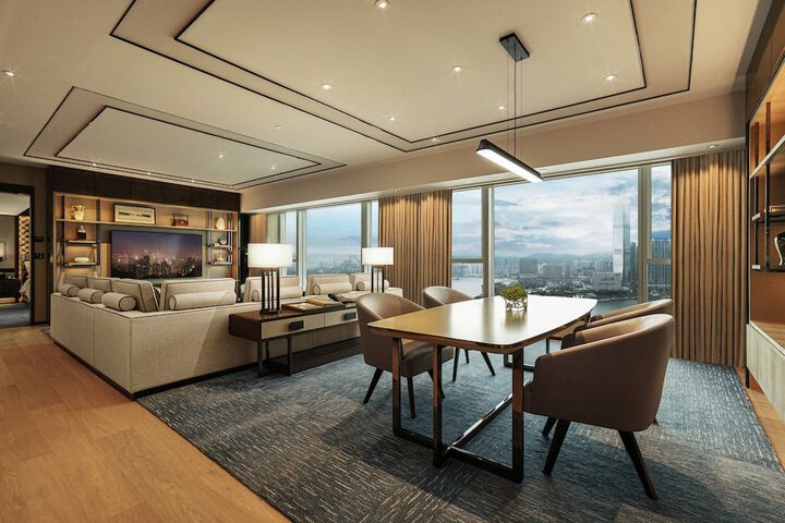 Room 10 of 111