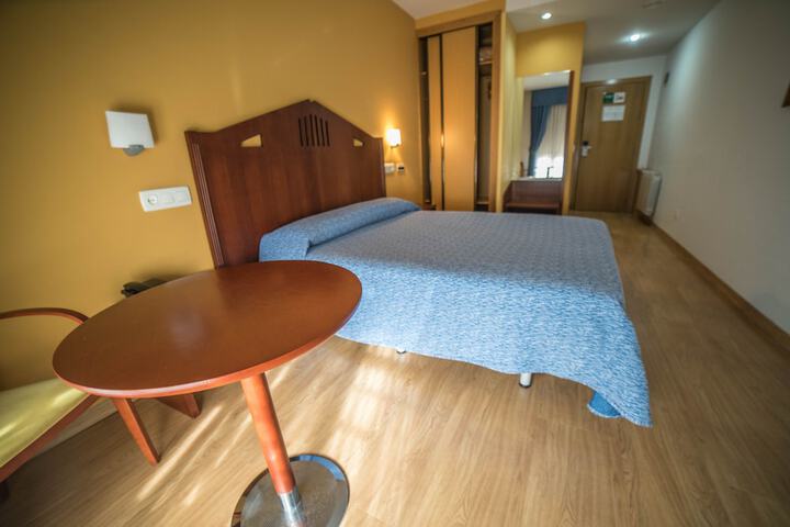 Room 20 of 37