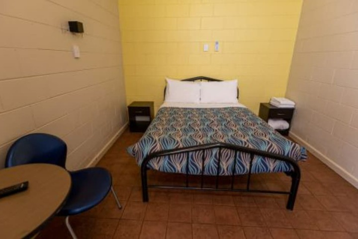 Room 4 of 49