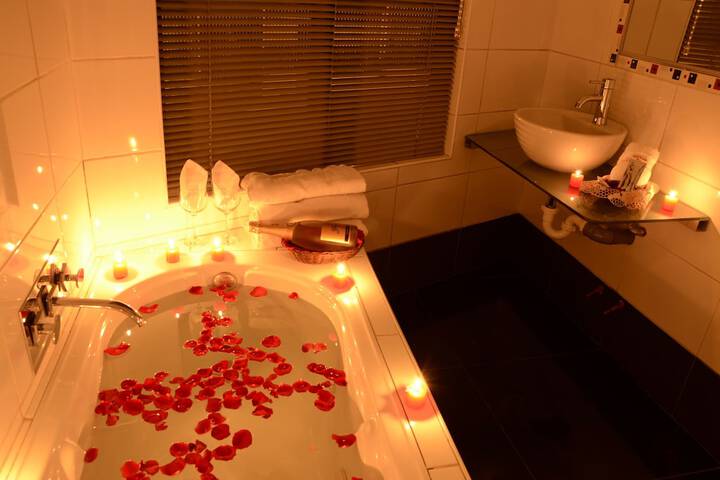 Jetted tub