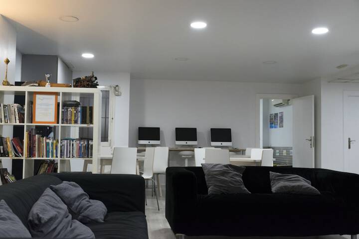 Guest Lobby