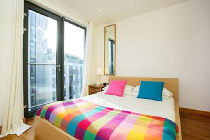 Room 7 of 15