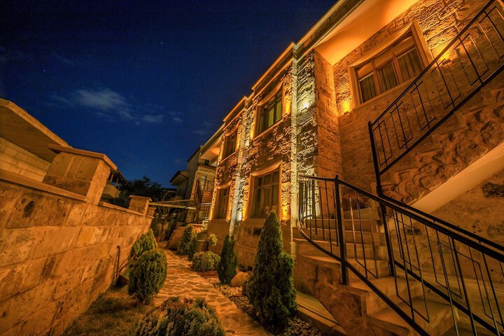 Hotel Exterior 118 of 124
