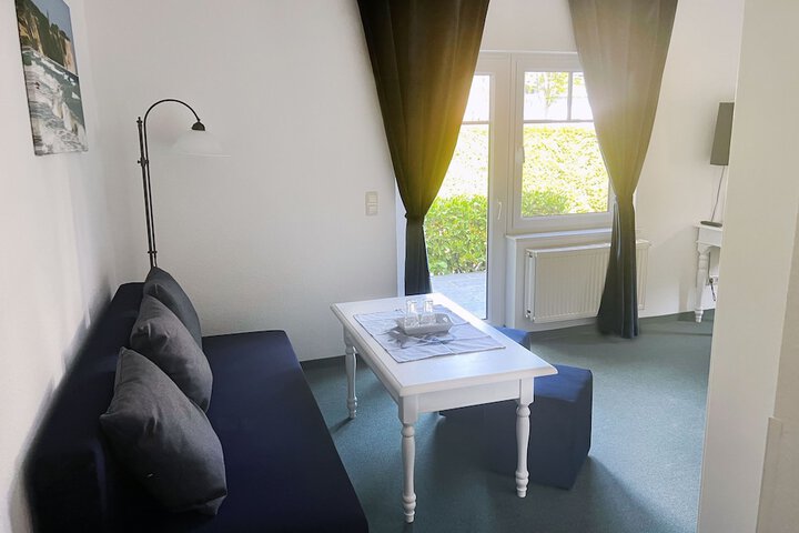 Room 10 of 84