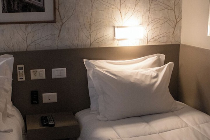 Room 44 of 96