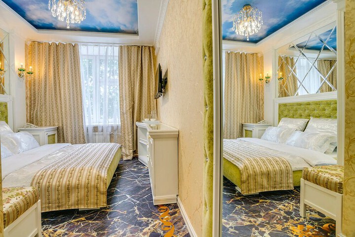 Room 5 of 24