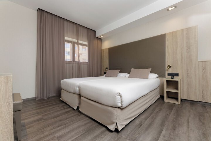 Room 5 of 59