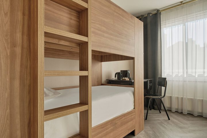 Room 34 of 96