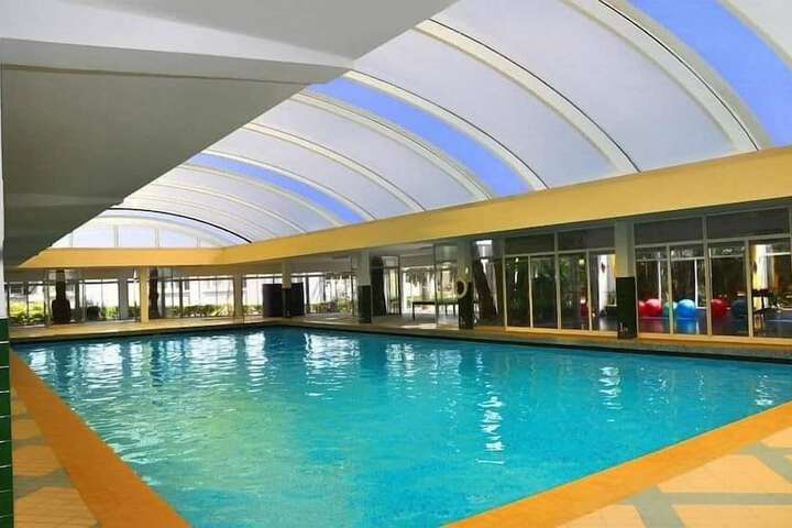 Pools & Facilities
