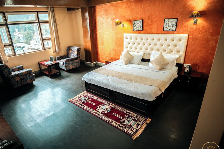 Room 17 of 30
