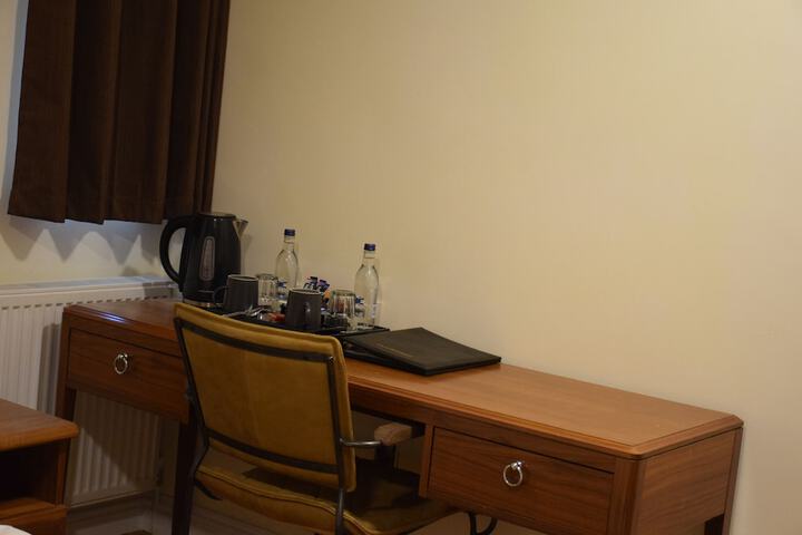 Room 6 of 34