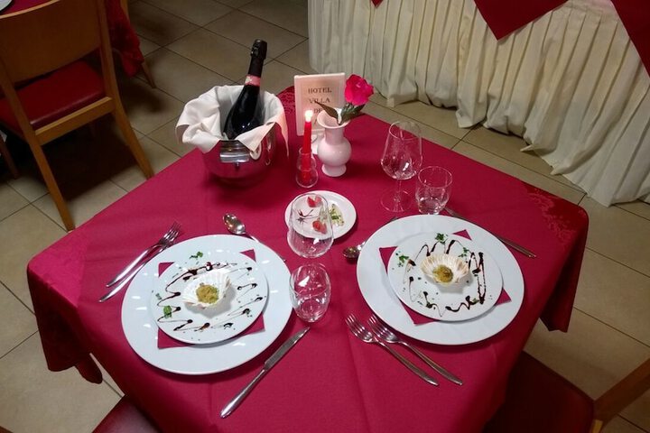Dining Photos