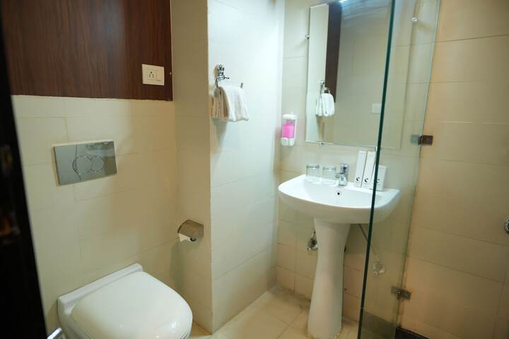 Room 40 of 93