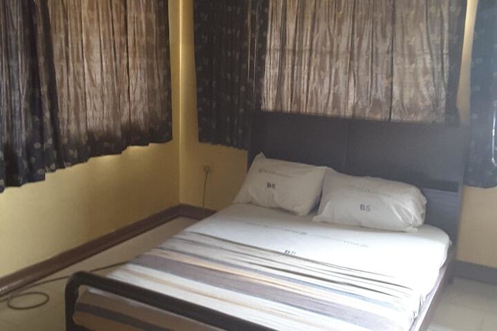 Room 21 of 25