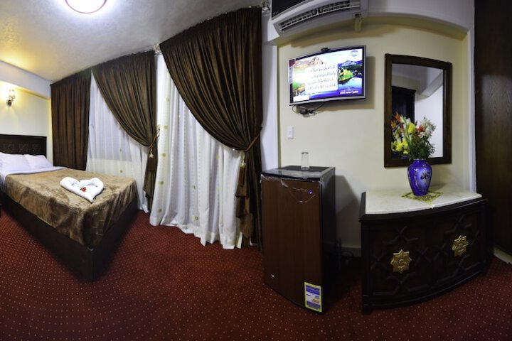 Room 18 of 91