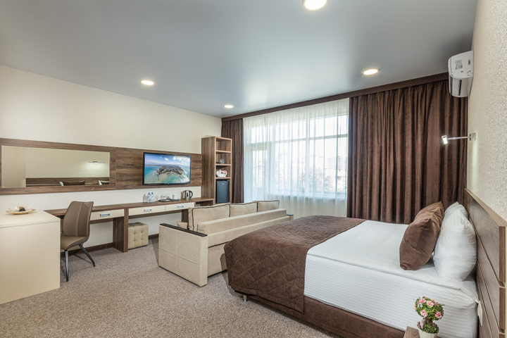 IMPERIAL SUN HOTEL