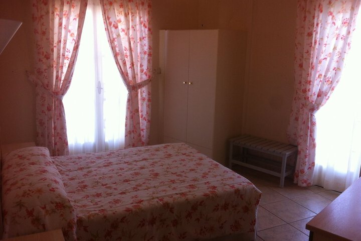 Room 15 of 43