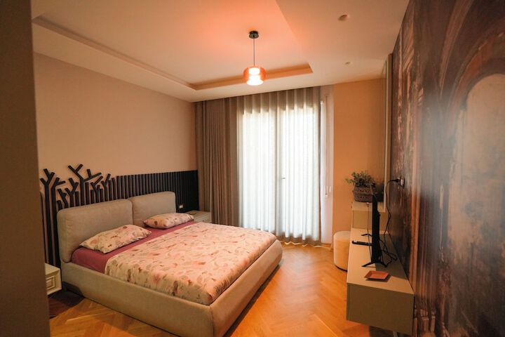 Room 38 of 169