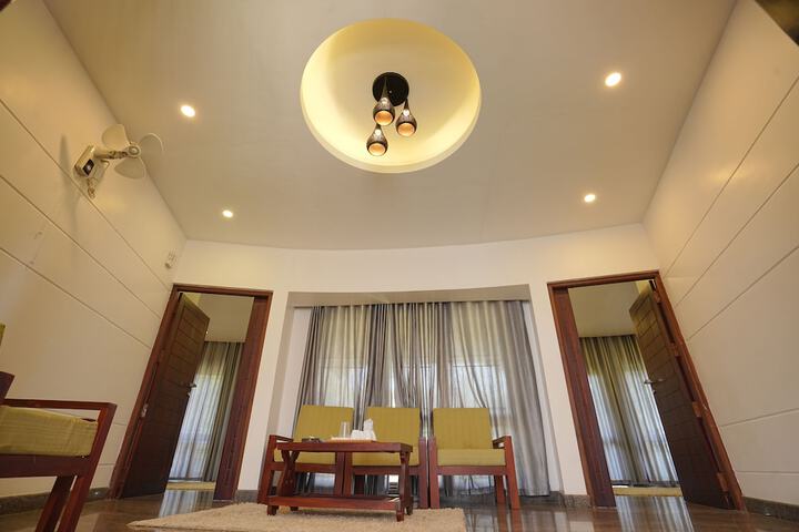 Room 14 of 48