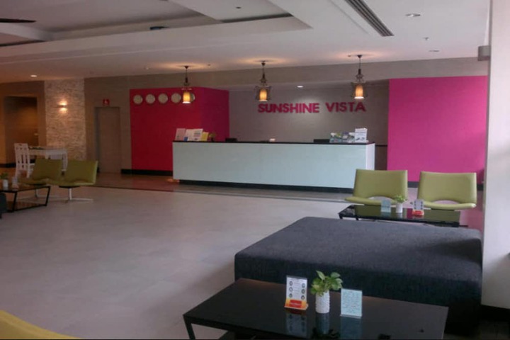 Guest Lobby