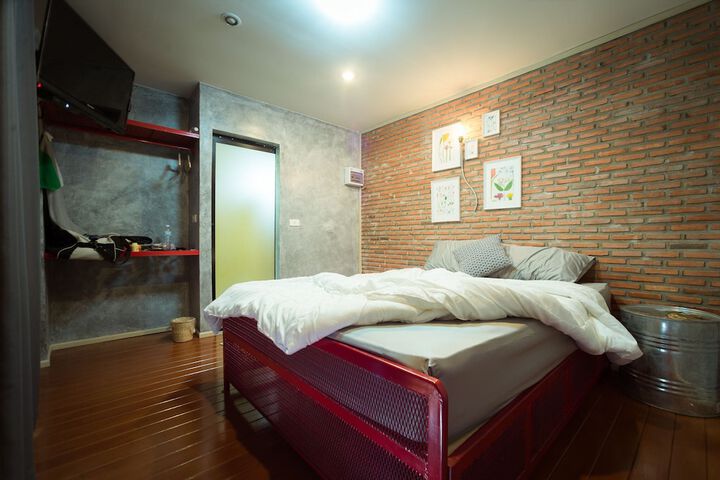 Room 58 of 122