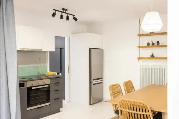 Room 5 of 13