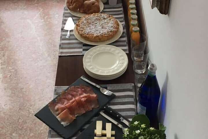 Dining 5 of 18
