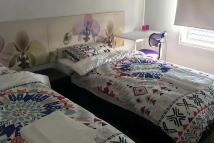 Room 4 of 14
