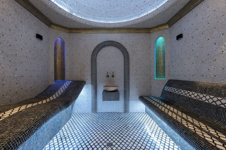 Spa 14 of 28