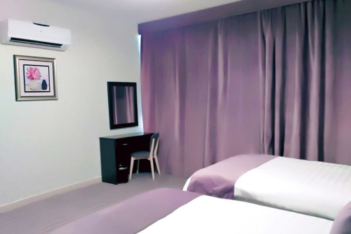 Room 3 of 42