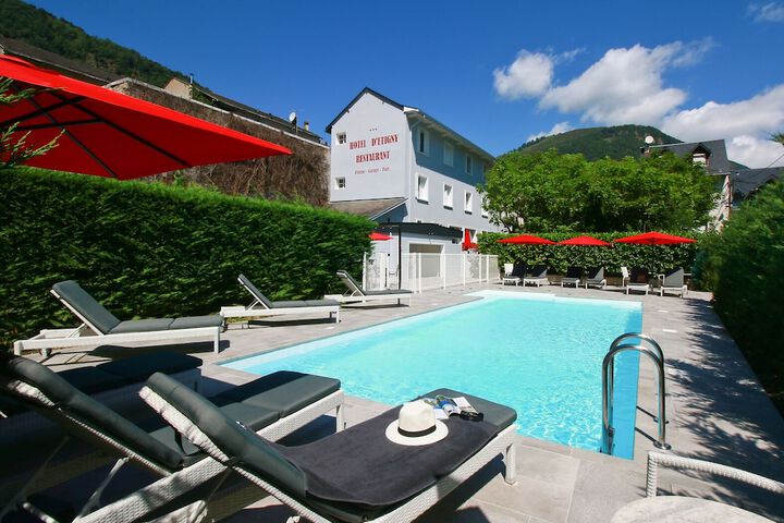 Hôtel dEtigny in Bagnères-de-Luchon