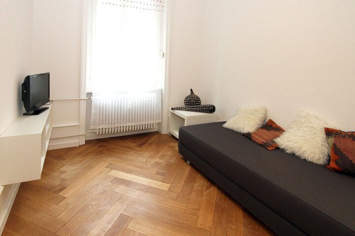Room 36 of 67