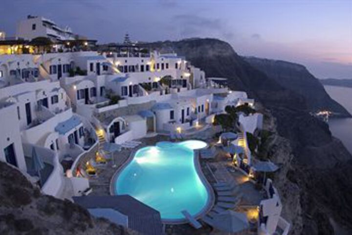 Volcanos View Villas Apts
