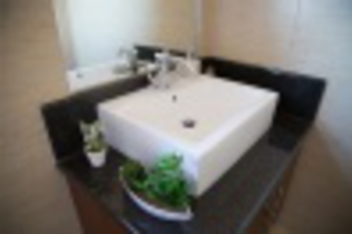 Room 208 of 252