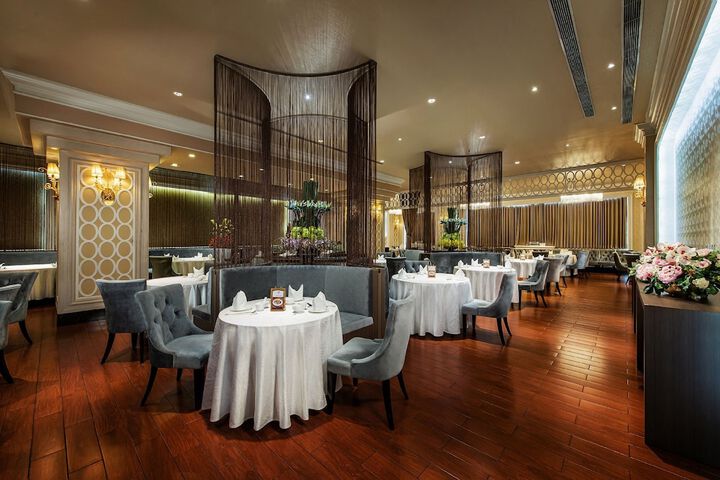 Dining Photos