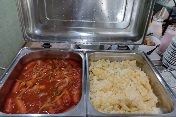 Breakfast meal