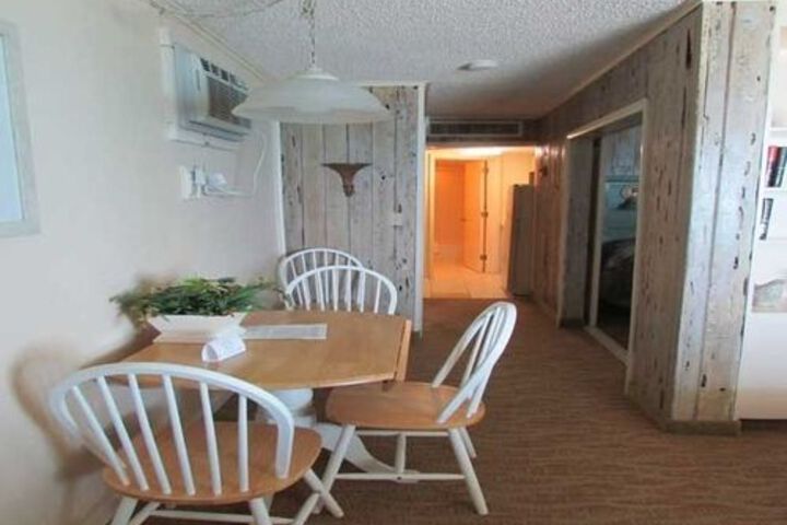 Room 16 of 24