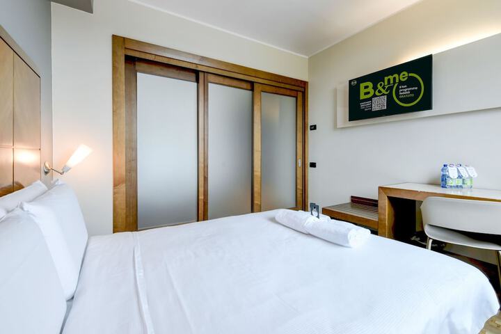 Room 15 of 64