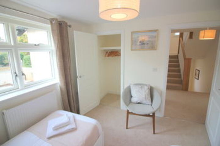 Room 3 of 39