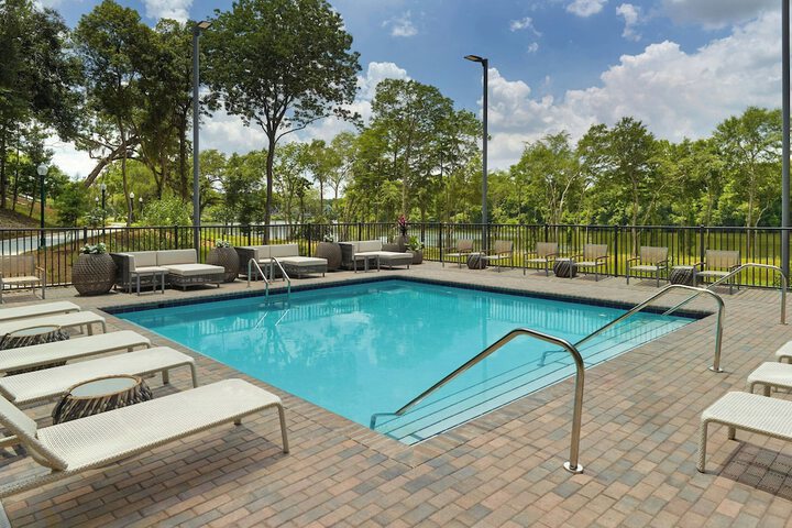 Pool 16 of 40