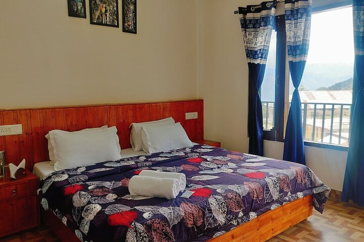 Room 6 of 34