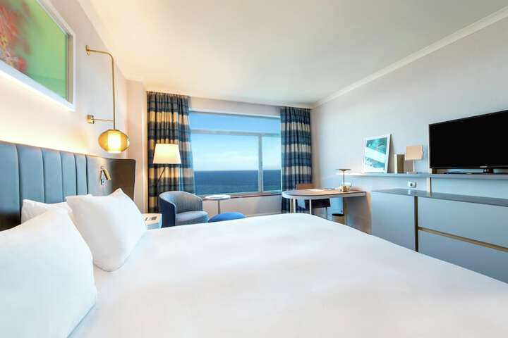 Room 17 of 201