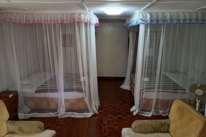 Room 4 of 36